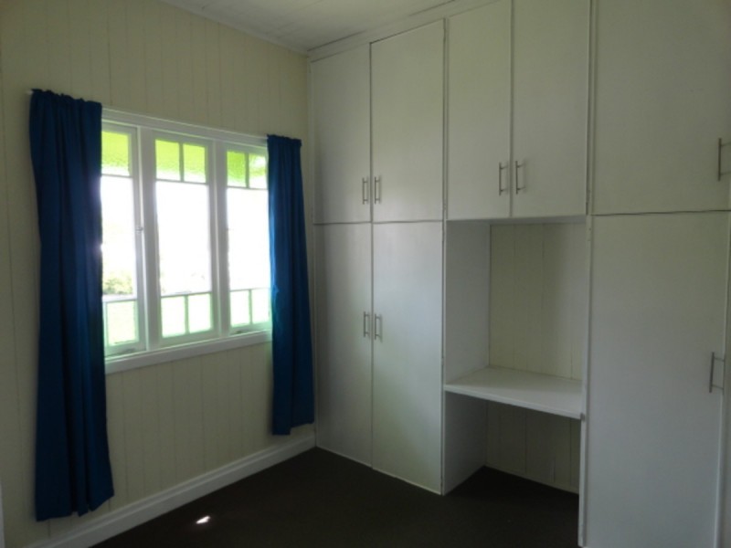 165 West Street, Newtown QLD 4350