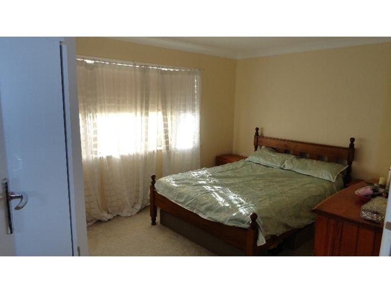 1 Eileen Street, Harristown QLD 4350