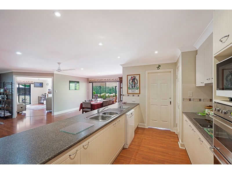 62 Phipps Drive, Meringandan West QLD 4352