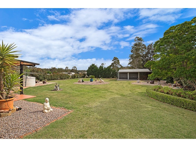 62 Phipps Drive, Meringandan West QLD 4352