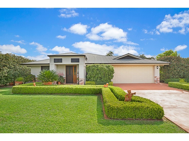 62 Phipps Drive, Meringandan West QLD 4352