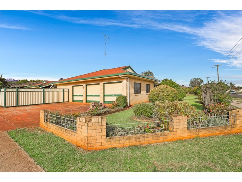 65 Fitzpatrick Street, Wilsonton QLD 4350