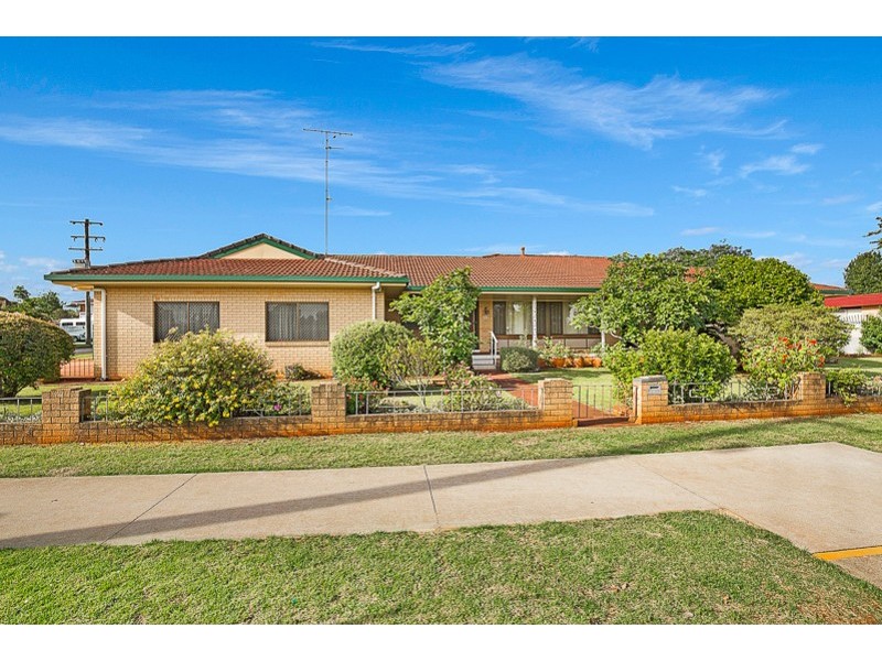 65 Fitzpatrick Street, Wilsonton QLD 4350