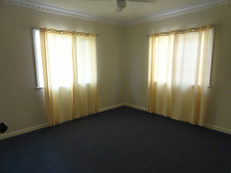 3 Monash Street, Newtown QLD 4350