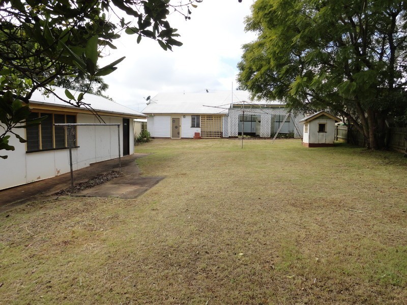 3 Monash Street, Newtown QLD 4350
