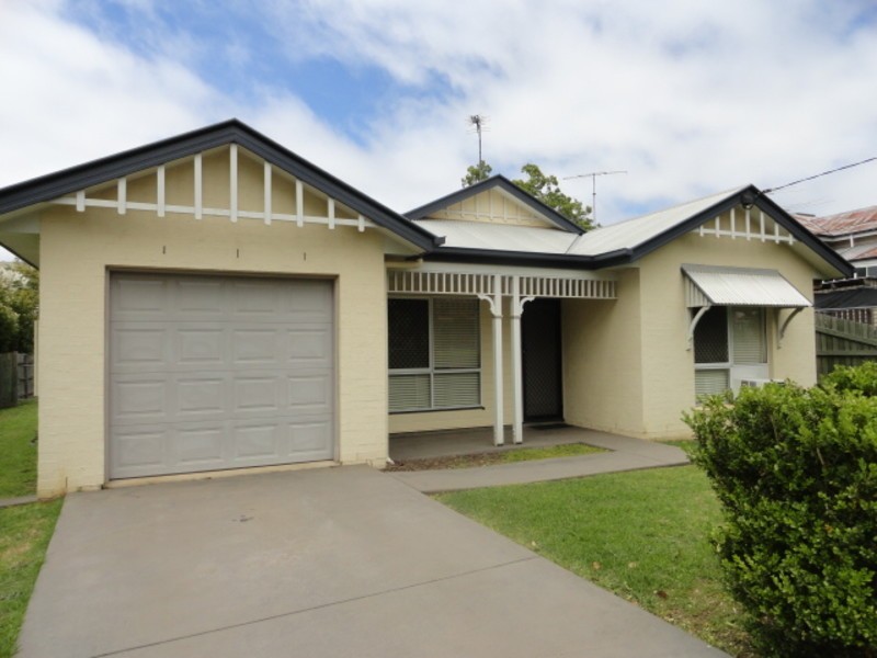 10 Isabel Street, Toowoomba City QLD 4350