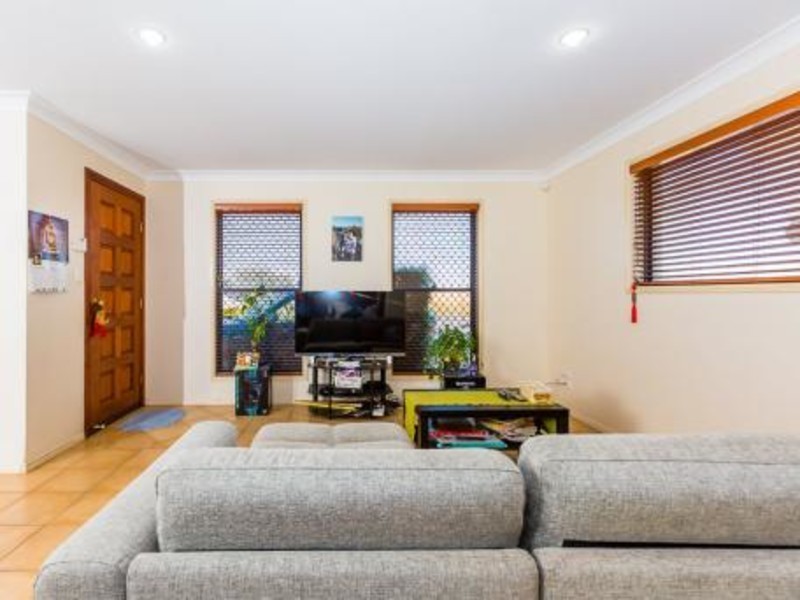 2/251 Nelson Street, Kearneys Spring QLD 4350