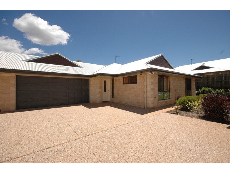 7/14 Uniplaza Court, Kearneys Spring QLD 4350