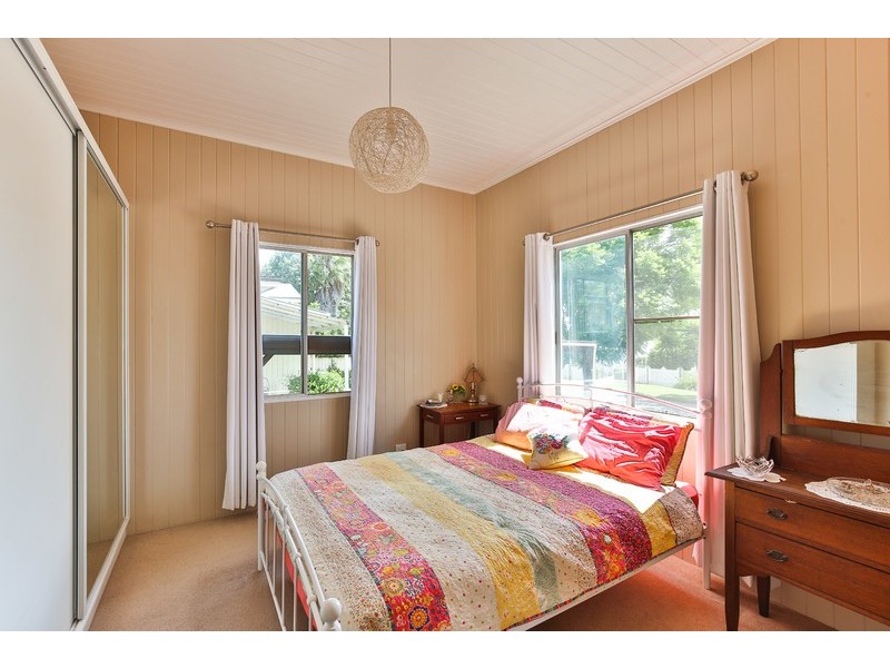 16 Louisa Street, South Toowoomba QLD 4350