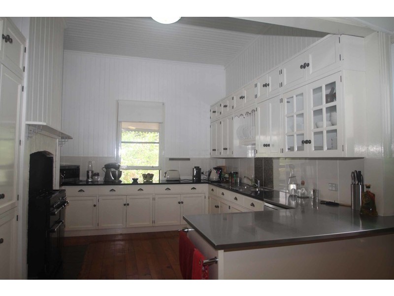 2 Chamberlain Street, North Toowoomba QLD 4350