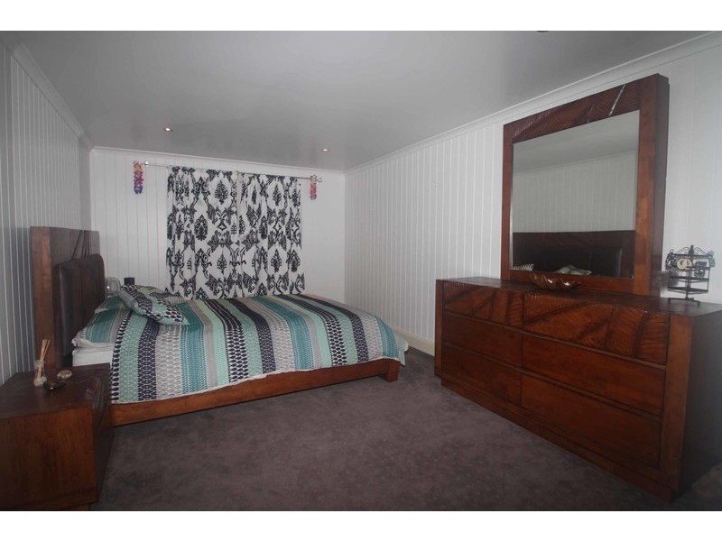 2 Chamberlain Street, North Toowoomba QLD 4350