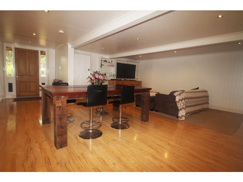 2 Chamberlain Street, North Toowoomba QLD 4350