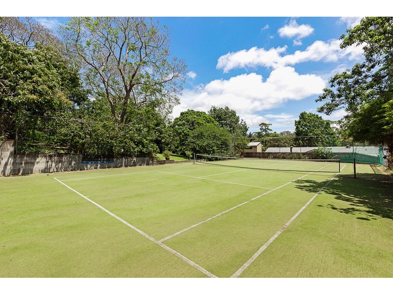 10 Curzon Street, Mount Lofty QLD 4350