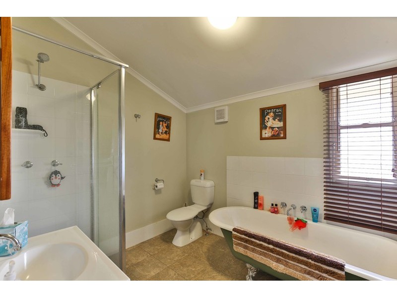 27 Clark Street, South Toowoomba QLD 4350