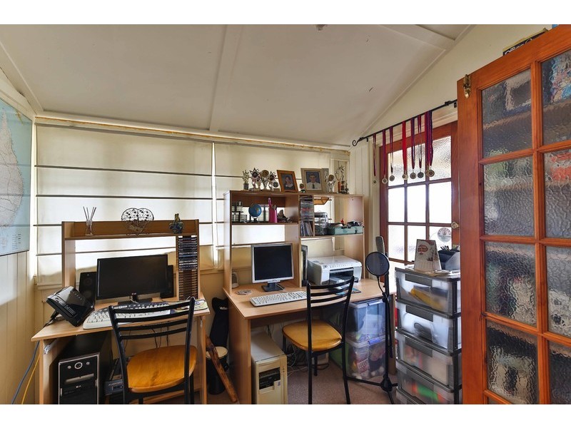27 Clark Street, South Toowoomba QLD 4350