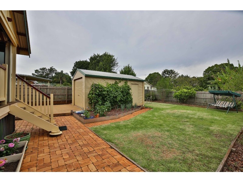27 Clark Street, South Toowoomba QLD 4350