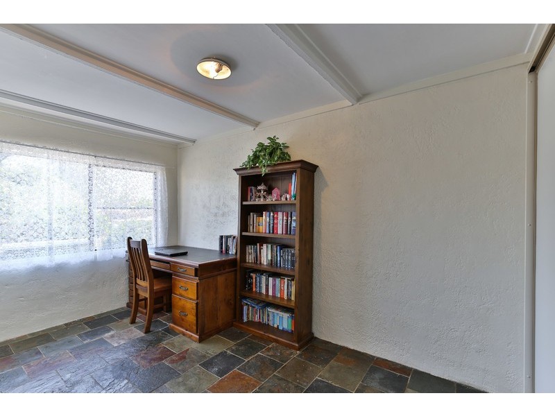 8/203 Campbell Street, Newtown QLD 4350