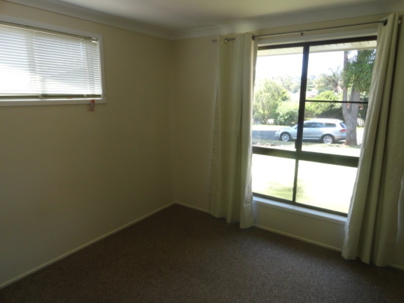 2/11 Agnes Street, Centenary Heights QLD 4350