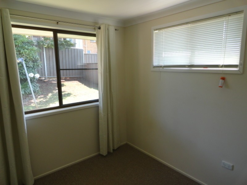 2/11 Agnes Street, Centenary Heights QLD 4350