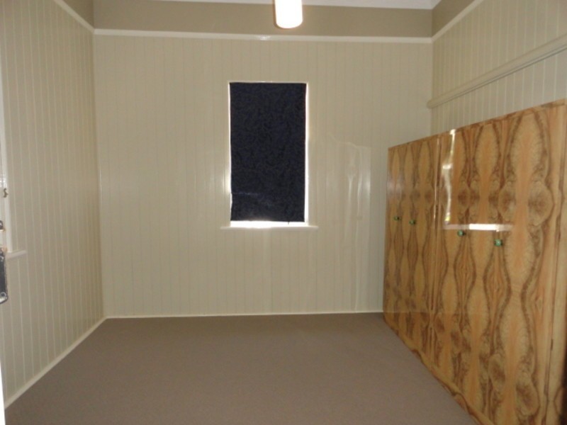 8 Somme Street, North Toowoomba QLD 4350