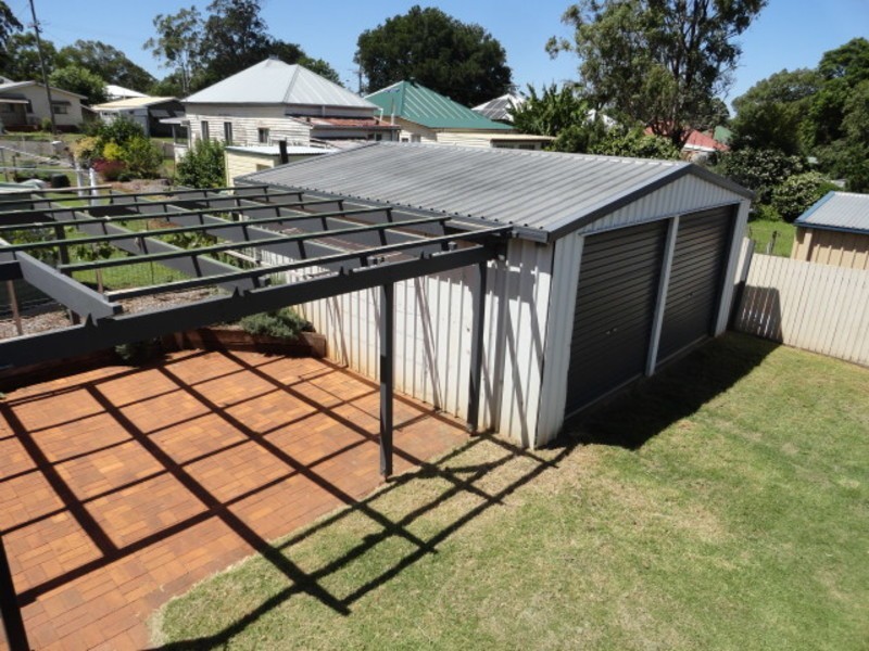 8 Somme Street, North Toowoomba QLD 4350