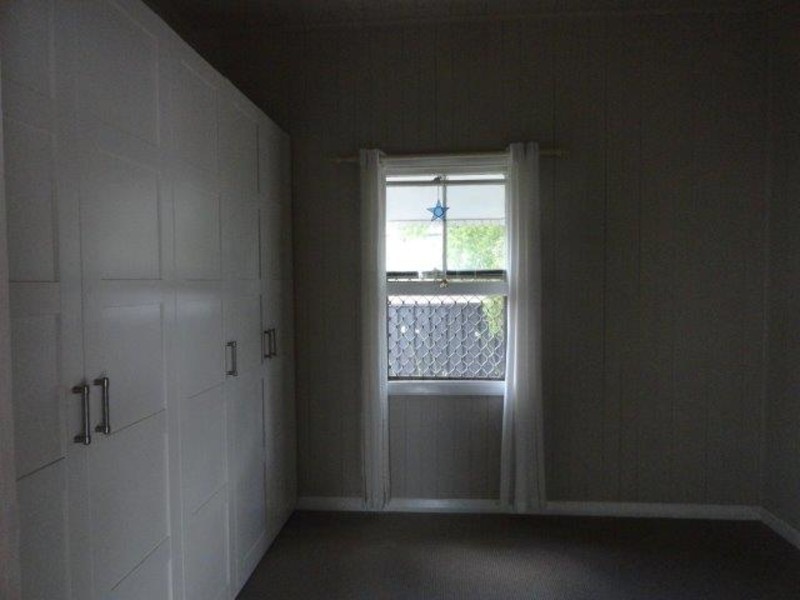 122 Ruthven Street, Toowoomba QLD 4350