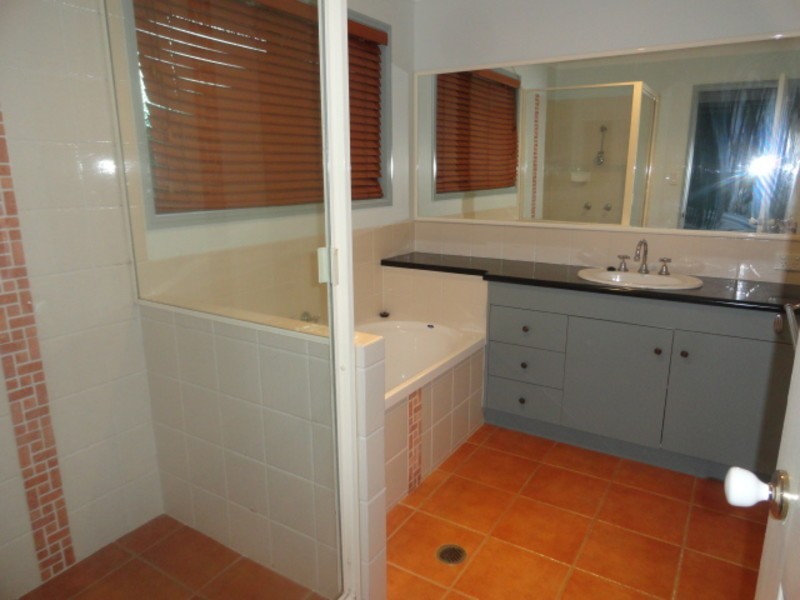 3/251 Nelson Street, Kearneys Spring QLD 4350