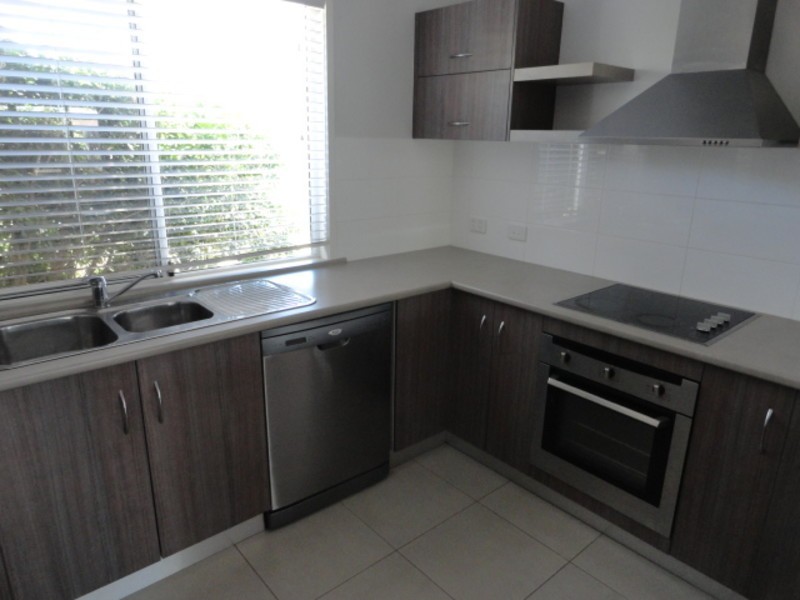 1/766B Ruthven Street, South Toowoomba QLD 4350