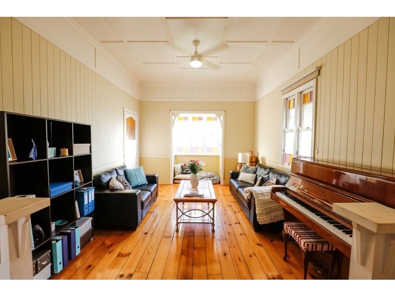 61 Mabel Street, Toowoomba QLD 4350