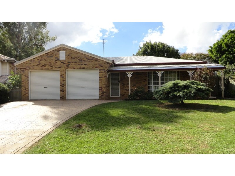 2 Radiata Court, Darling Heights QLD 4350