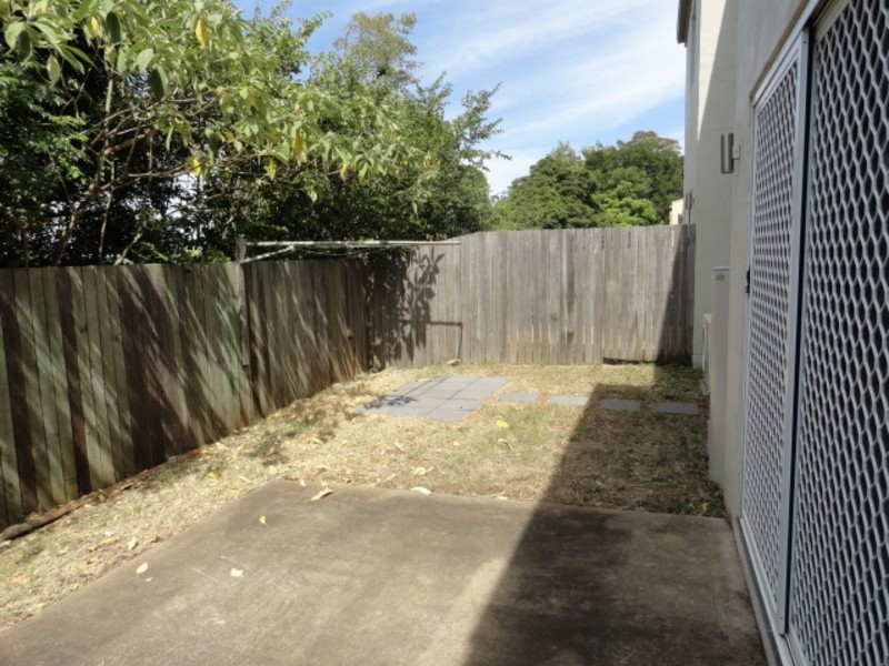 3/101 Stuart Street, North Toowoomba QLD 4350