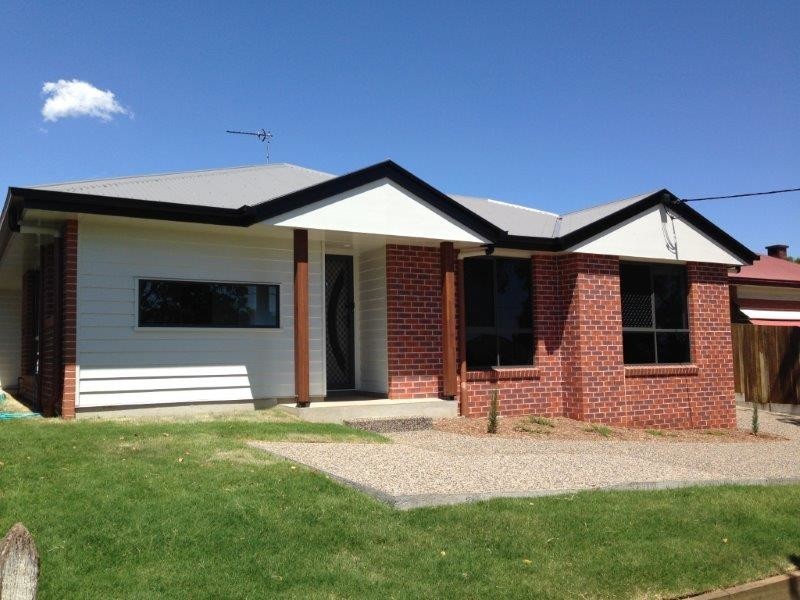 1/2a Beatty Street, Mount Lofty QLD 4350