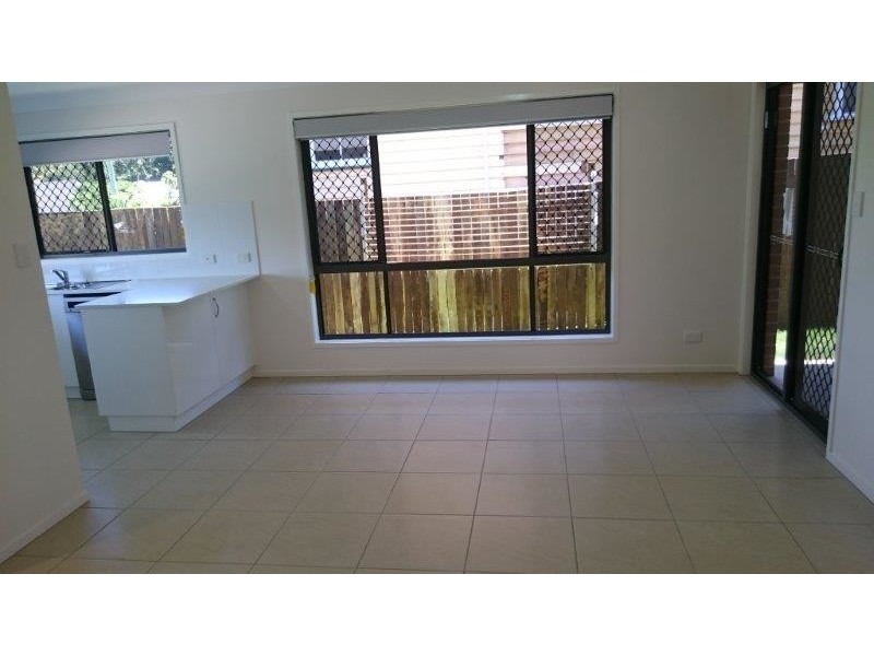 1/2a Beatty Street, Mount Lofty QLD 4350