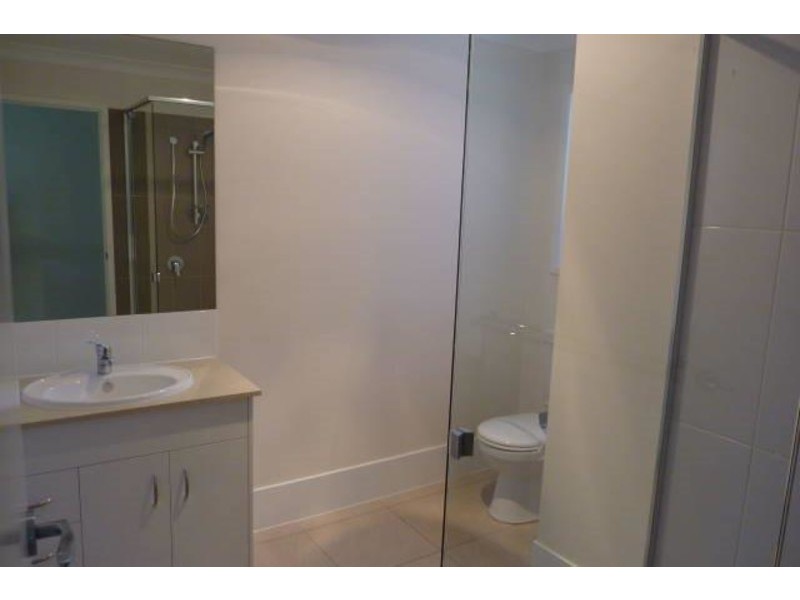 1/2a Beatty Street, Mount Lofty QLD 4350