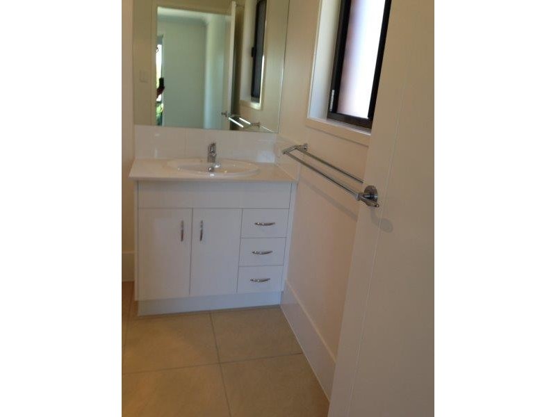 1/2a Beatty Street, Mount Lofty QLD 4350