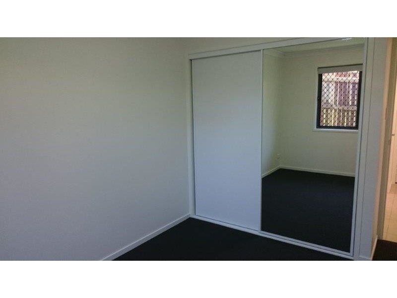 2/2a Beatty Street, Mount Lofty QLD 4350
