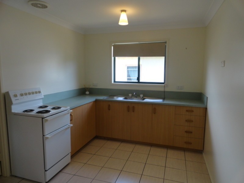 1/1 Mole Street, Harlaxton QLD 4350