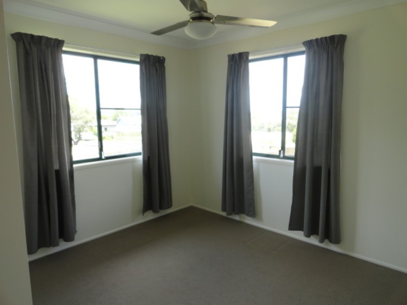 1/1 Mole Street, Harlaxton QLD 4350