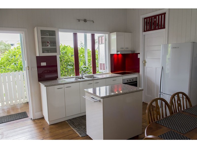 1 Anzac Avenue, Newtown QLD 4350