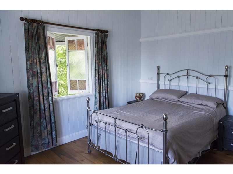 1 Anzac Avenue, Newtown QLD 4350
