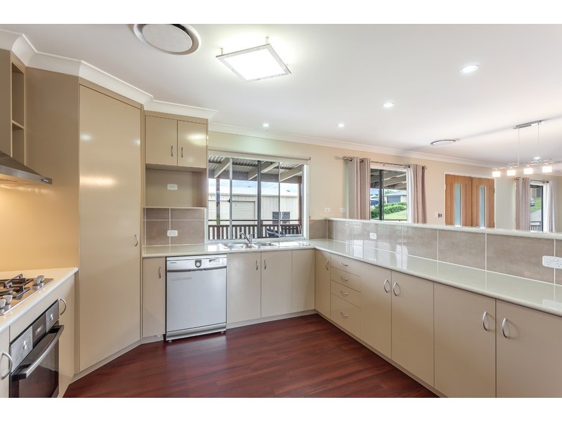 33 Catherine Crescent, Kingsthorpe QLD 4400