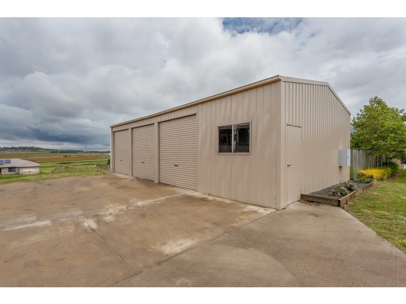 33 Catherine Crescent, Kingsthorpe QLD 4400