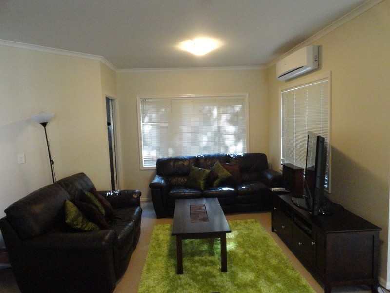 2/310 Mackenzie Street, Rangeville QLD 4350