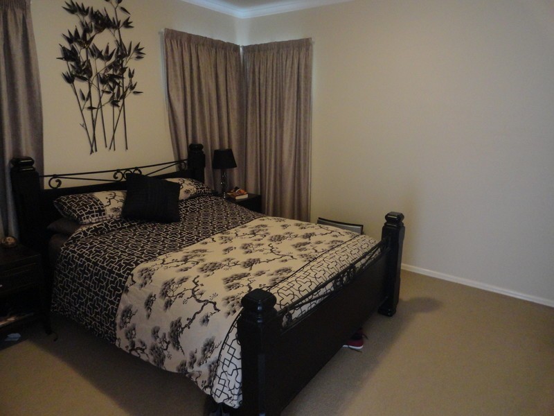 2/310 Mackenzie Street, Rangeville QLD 4350