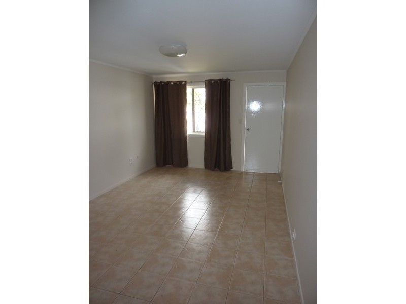 2/32 Perry Street, Harlaxton QLD 4350