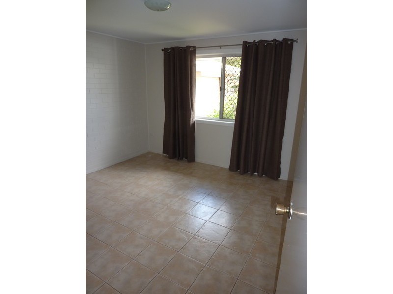 2/32 Perry Street, Harlaxton QLD 4350