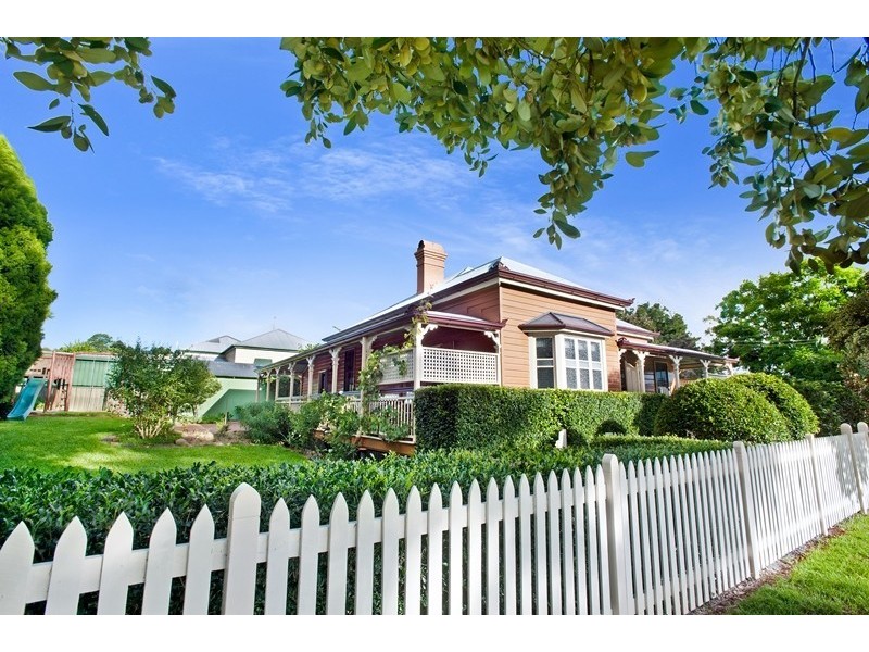 90 Lindsay Street, East Toowoomba QLD 4350