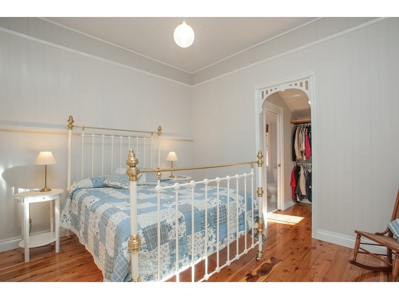 90 Lindsay Street, East Toowoomba QLD 4350