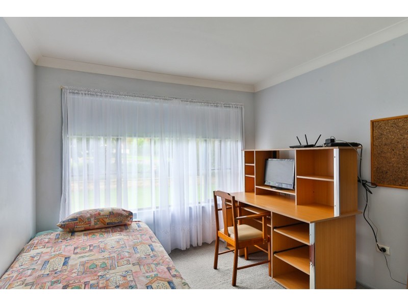 38 Debra Street, Centenary Heights QLD 4350