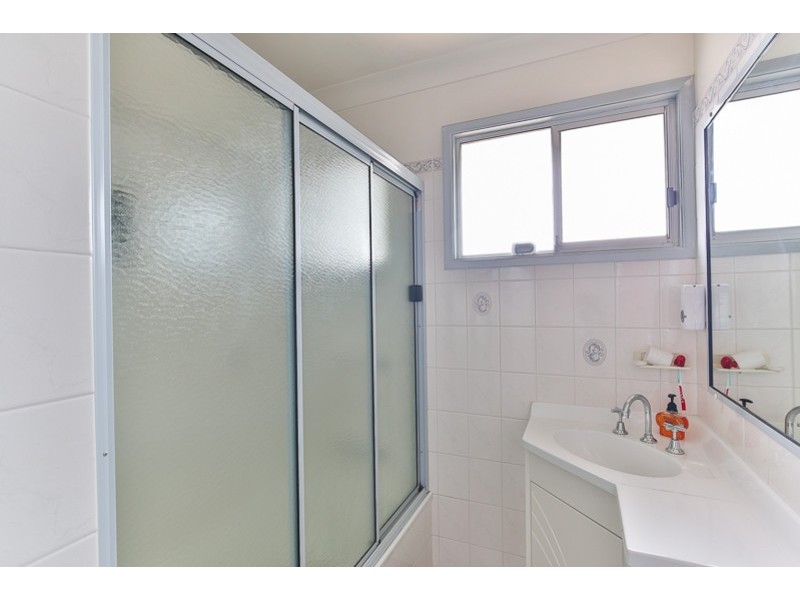 38 Debra Street, Centenary Heights QLD 4350